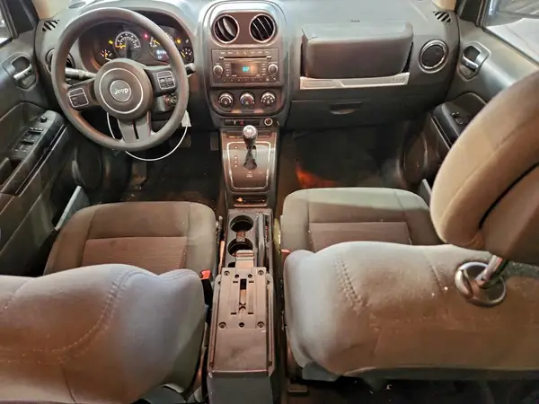 1C4NJDBB6HD105705 2017 JEEP COMPASS - Image 8