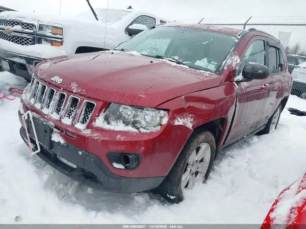 1C4NJDBB6HD138171 2017 JEEP COMPASS - Image 2