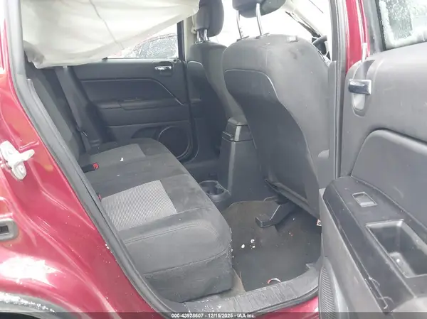 1C4NJDBB6HD138171 2017 JEEP COMPASS - Image 8