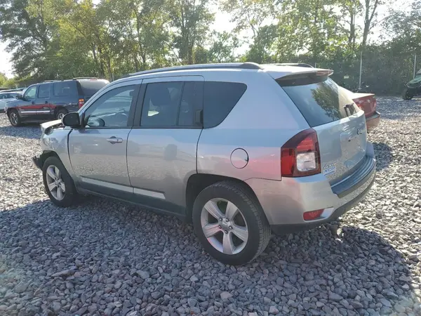 1C4NJDBB6HD142351 2017 JEEP COMPASS - Image 2