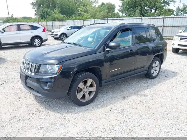 1C4NJDBB6HD142415 2017 JEEP COMPASS - Image 2