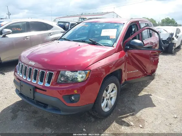 1C4NJDBB7GD502094 2016 JEEP COMPASS - Image 2