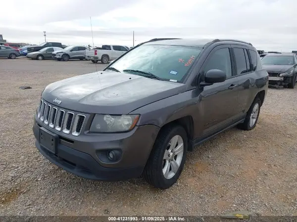 1C4NJDBB7GD509210 2016 JEEP COMPASS - Image 2