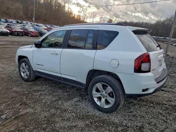 1C4NJDBB7GD521924 2016 JEEP COMPASS - Image 2