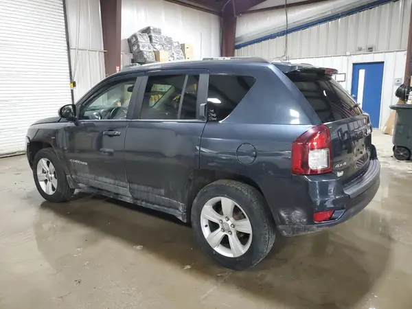 1C4NJDBB7GD588135 2016 JEEP COMPASS - Image 2