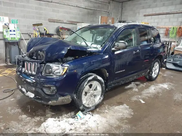 1C4NJDBB7GD626611 2016 JEEP COMPASS - Image 2