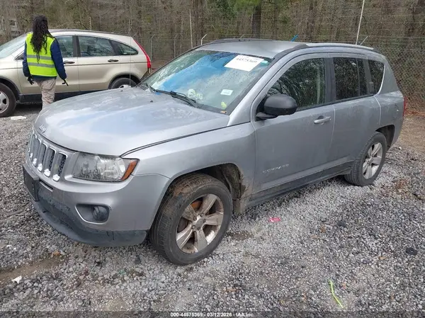 1C4NJDBB7GD639682 2016 JEEP COMPASS - Image 2