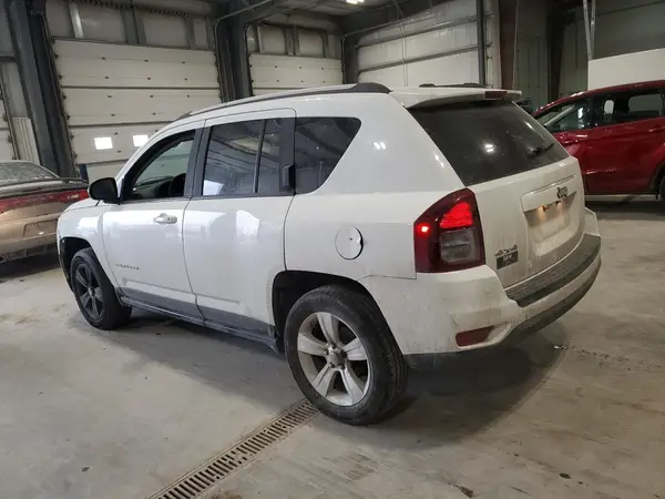 1C4NJDBB7GD646325 2016 JEEP COMPASS - Image 2