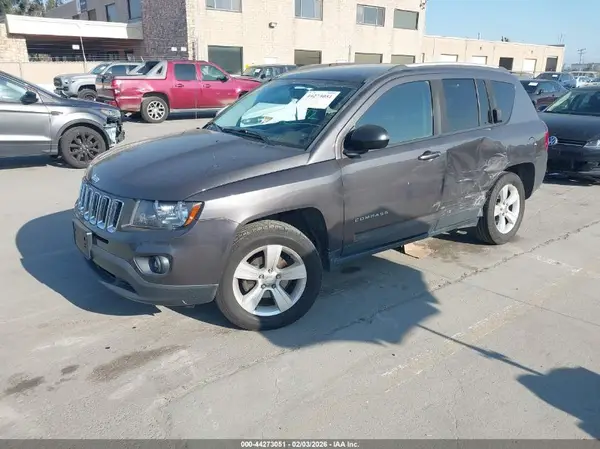 1C4NJDBB7GD654327 2016 JEEP COMPASS - Image 2