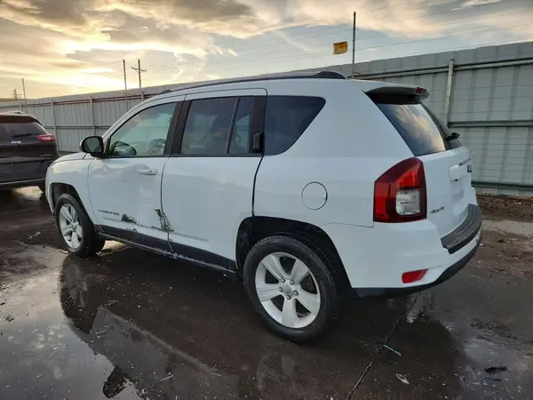 1C4NJDBB7GD686968 2016 JEEP COMPASS - Image 2