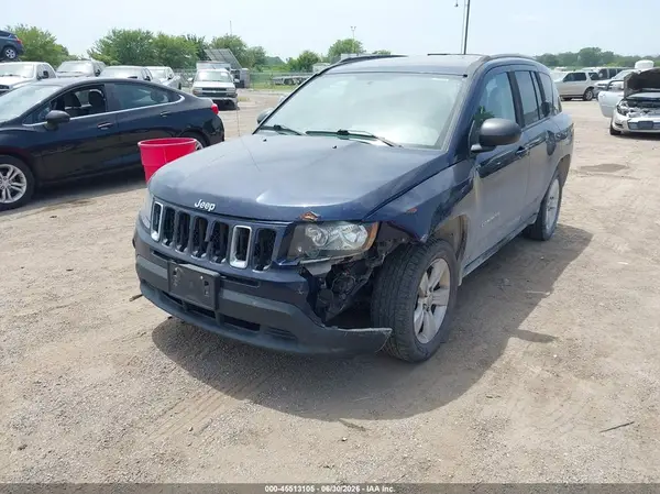 1C4NJDBB7GD723596 2016 JEEP COMPASS - Image 2