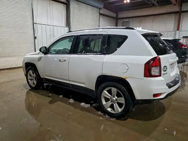 1C4NJDBB7GD798864 2016 JEEP COMPASS - Image 2