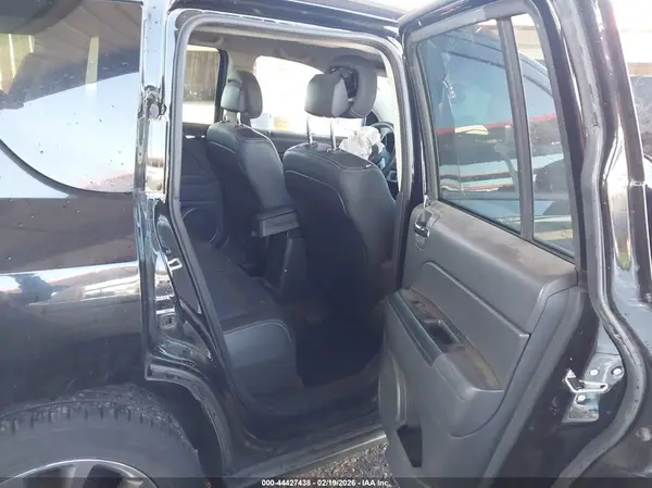 1C4NJDBB7HD100836 2017 JEEP COMPASS - Image 8