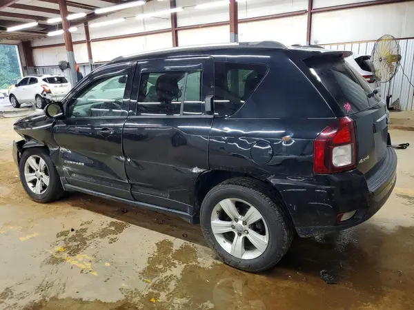 1C4NJDBB7HD106510 2017 JEEP COMPASS - Image 2