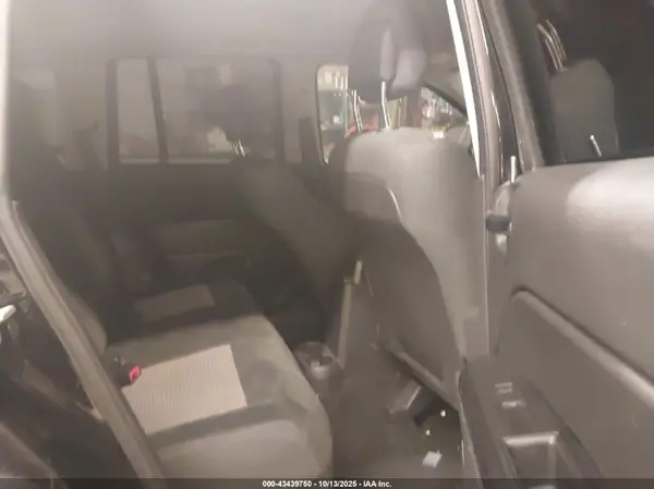 1C4NJDBB7HD107043 2017 JEEP COMPASS - Image 8
