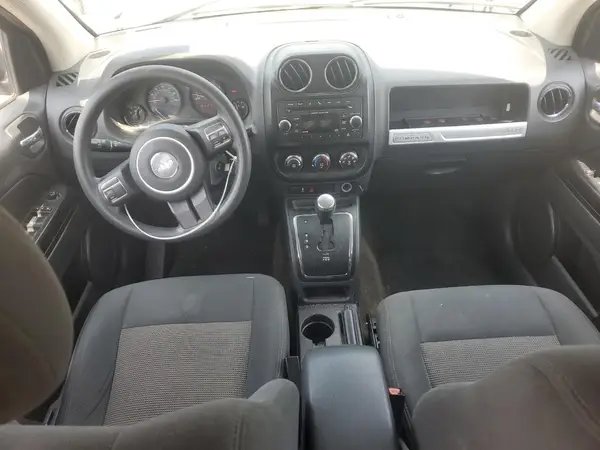 1C4NJDBB7HD143377 2017 JEEP COMPASS - Image 8