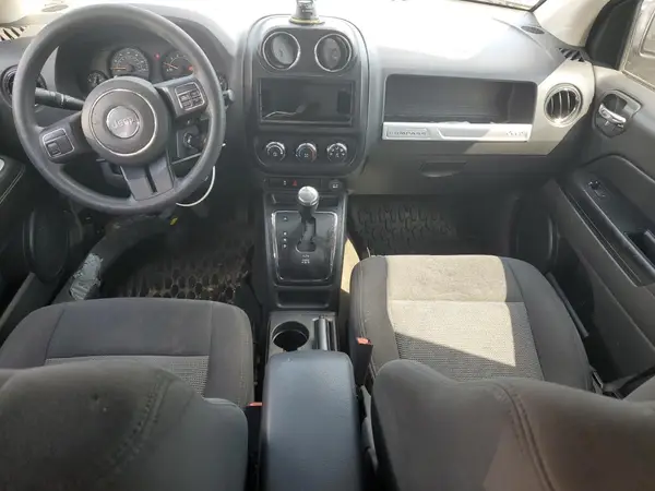 1C4NJDBB7HD143573 2017 JEEP COMPASS - Image 8