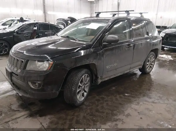 1C4NJDBB7HD212150 2017 JEEP COMPASS - Image 2