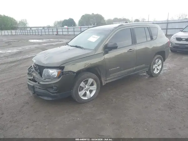 1C4NJDBB8GD507935 2016 JEEP COMPASS - Image 2