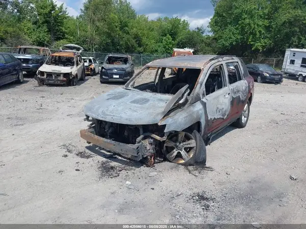 1C4NJDBB8GD520460 2016 JEEP COMPASS - Image 2
