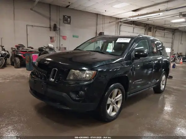 1C4NJDBB8GD521415 2016 JEEP COMPASS - Image 2