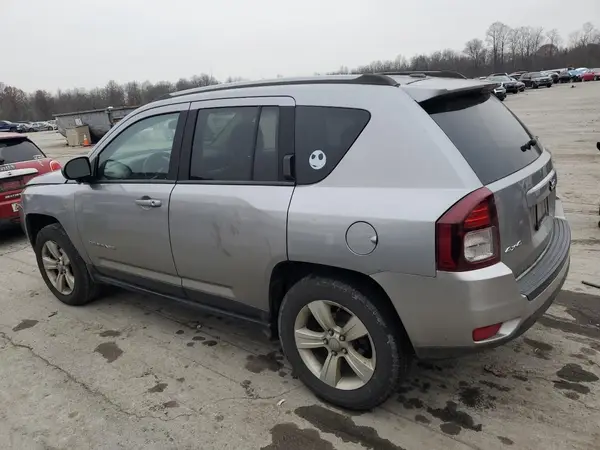 1C4NJDBB8GD571991 2016 JEEP COMPASS - Image 2