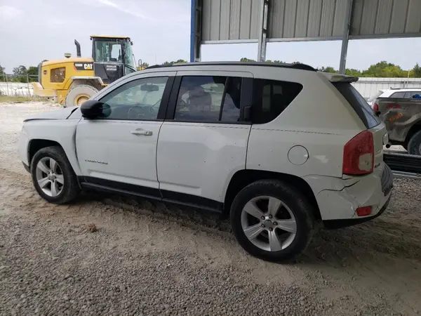 1C4NJDBB8GD573210 2016 JEEP COMPASS - Image 2