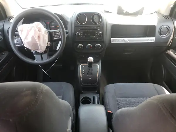 1C4NJDBB8GD631624 2016 JEEP COMPASS - Image 8