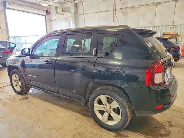 1C4NJDBB8GD637875 2016 JEEP COMPASS - Image 2