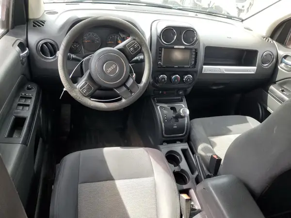 1C4NJDBB8GD639738 2016 JEEP COMPASS - Image 8