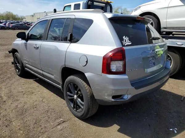 1C4NJDBB8GD687000 2016 JEEP COMPASS - Image 2