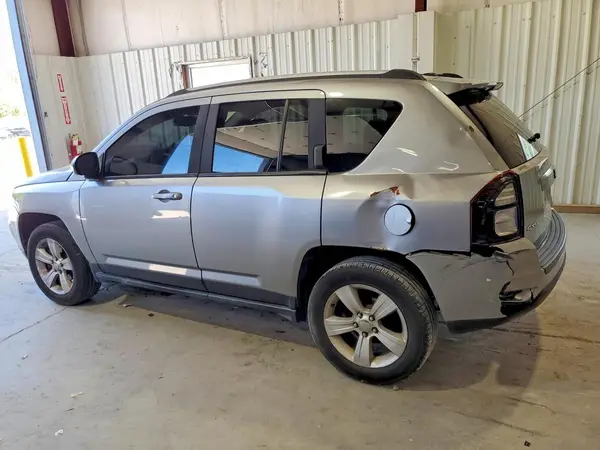 1C4NJDBB8GD709416 2016 JEEP COMPASS - Image 2