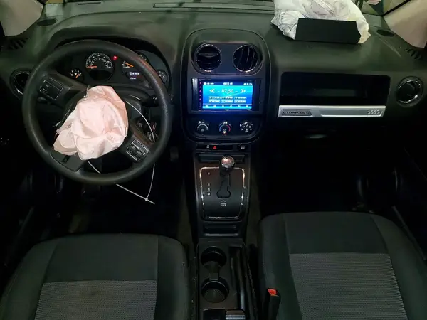 1C4NJDBB8GD724756 2016 JEEP COMPASS - Image 8