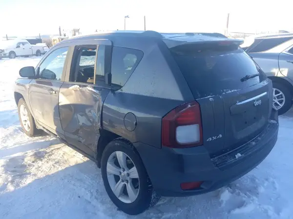 1C4NJDBB8GD757028 2016 JEEP COMPASS - Image 2