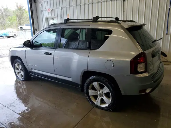 1C4NJDBB8GD759863 2016 JEEP COMPASS - Image 2