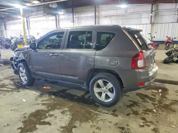 1C4NJDBB8GD777988 2016 JEEP COMPASS - Image 2