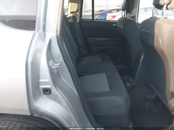 1C4NJDBB8GD778042 2016 JEEP COMPASS - Image 8