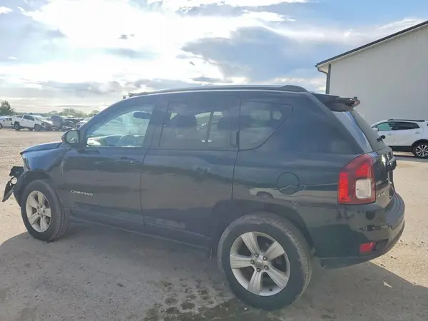 1C4NJDBB8GD782477 2016 JEEP COMPASS - Image 2