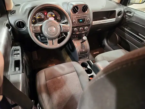 1C4NJDBB8HD142495 2017 JEEP COMPASS - Image 8
