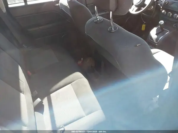 1C4NJDBB8HD142917 2017 JEEP COMPASS - Image 8