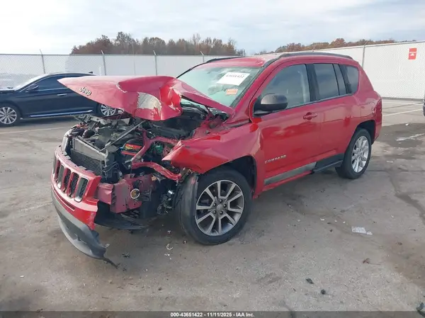 1C4NJDBB8HD169924 2017 JEEP COMPASS - Image 2