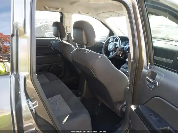 1C4NJDBB9GD510018 2016 JEEP COMPASS - Image 8