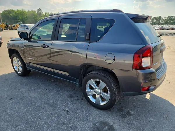 1C4NJDBB9GD535808 2016 JEEP COMPASS - Image 2