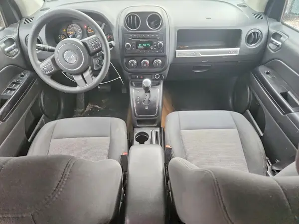 1C4NJDBB9GD556688 2016 JEEP COMPASS - Image 8