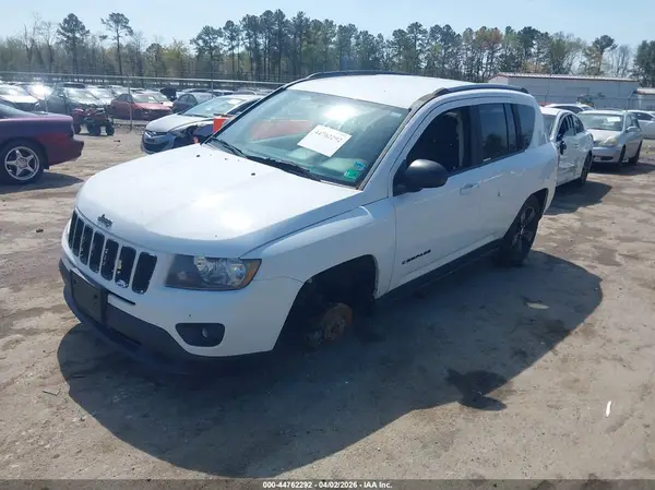 1C4NJDBB9GD610409 2016 JEEP COMPASS - Image 2