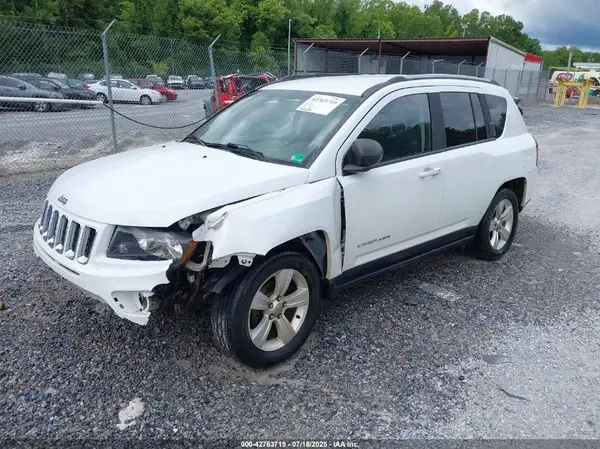 1C4NJDBB9GD618431 2016 JEEP COMPASS - Image 2