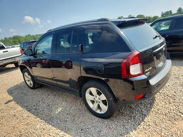 1C4NJDBB9GD627016 2016 JEEP COMPASS - Image 2