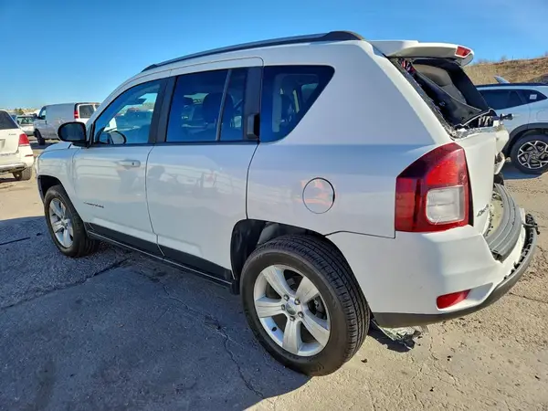 1C4NJDBB9GD637884 2016 JEEP COMPASS - Image 2