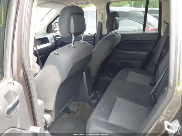 1C4NJDBB9GD672487 2016 JEEP COMPASS - Image 8