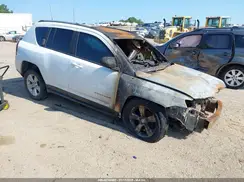 1C4NJDBB9GD702197 2016 JEEP COMPASS